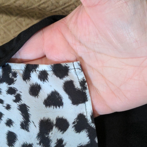 H&M Woman' Size 4 Sleeveless Black & White Animal Print Scoop Neck High-… - Picture 5 of 9